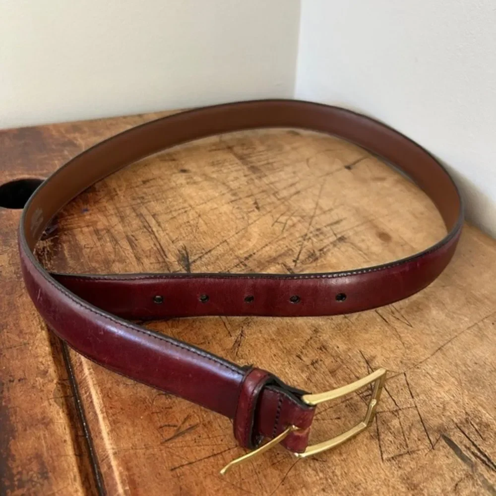 Brighton men's sz 38 Brown Leather Belt with Gold Buckle preworn